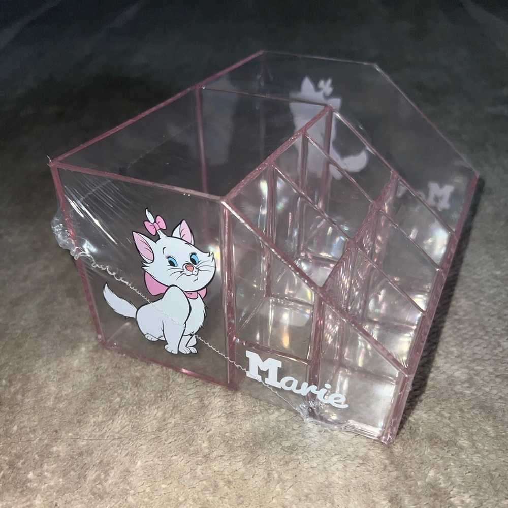Disney Aristocat’s Marie Desk/ Makeup organizer NWT